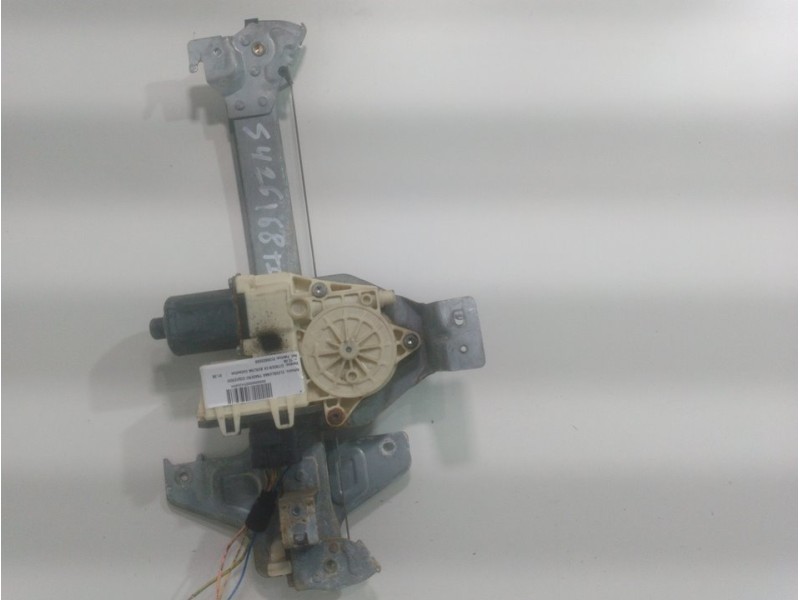 Recambio de elevalunas trasero izquierdo para citroën c4 berlina collection referencia OEM IAM 0130822239 4 PINES 