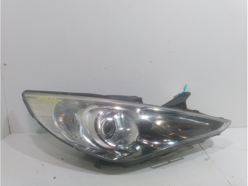 Recambio de faro derecho para hyundai sonata (yf) comfort referencia OEM IAM ZHN1150CR  