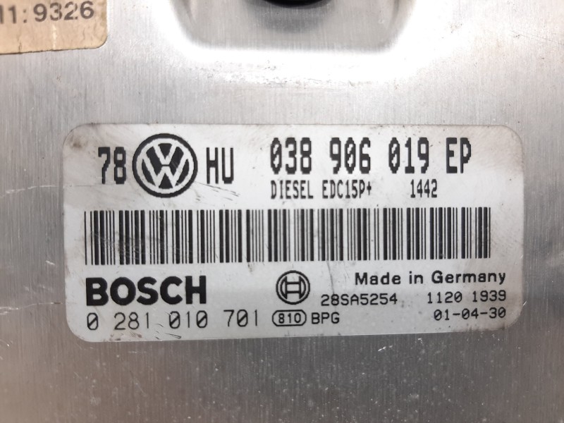Recambio de centralita motor uce para volkswagen passat berlina (3b3) comfortline referencia OEM IAM   