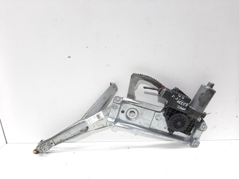 Recambio de elevalunas delantero derecho para opel vectra b berlina básico referencia OEM IAM 90464334  