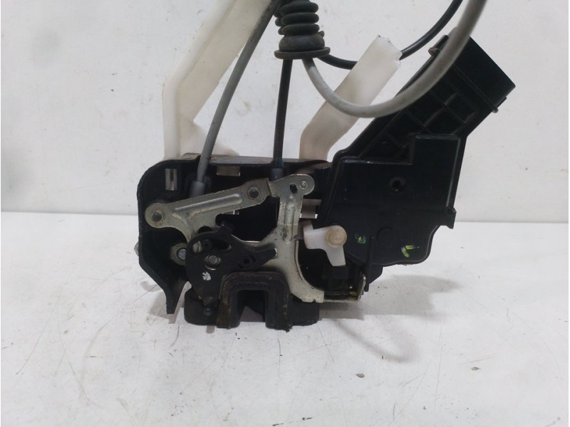 Recambio de cerradura puerta trasera izquierda para kia carens (un) active referencia OEM IAM 814101D010 5 PINES 