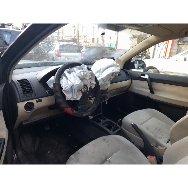 VOLKSWAGEN POLO IV (9N_, 9A_) - imagen 3