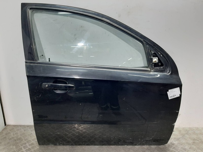 Recambio de puerta delantera derecha para opel vectra c berlina 2.0 dti referencia OEM IAM  NEGRO 