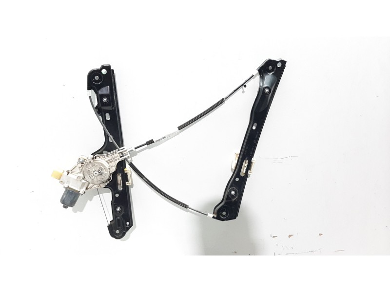 Recambio de elevalunas delantero derecho para bmw serie 1 berlina (e81/e87) 120d referencia OEM IAM 51337138466  