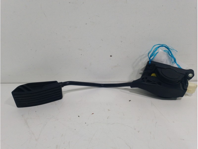 Recambio de pedal acelerador para peugeot 407 st confort referencia OEM IAM F00C3P2311  