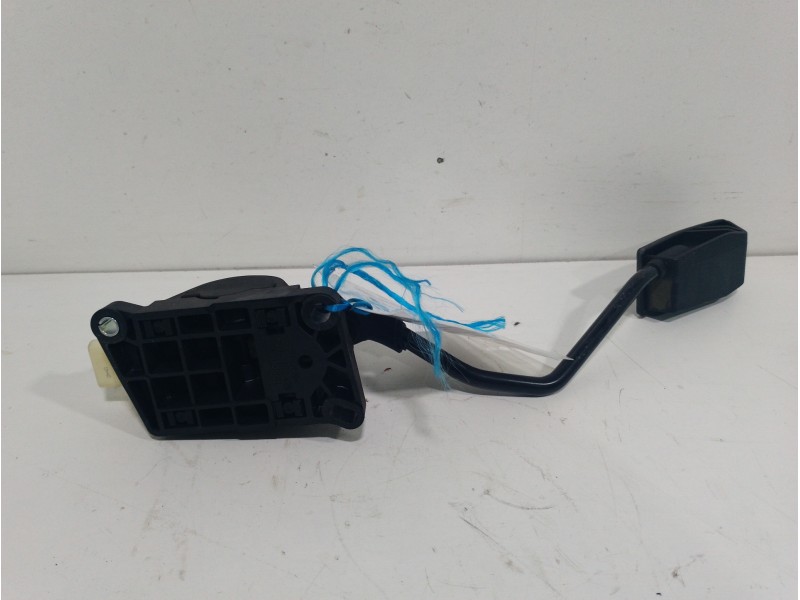Recambio de pedal acelerador para peugeot 407 st confort referencia OEM IAM F00C3P2311  