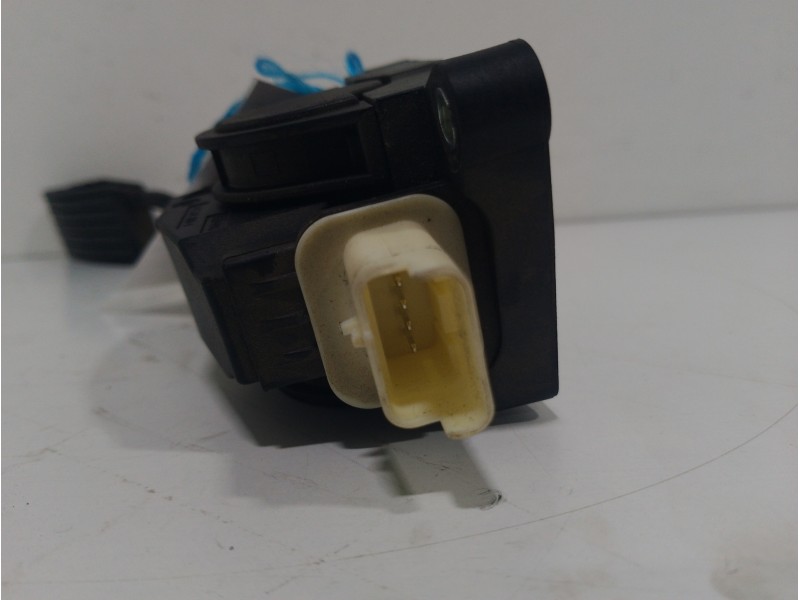 Recambio de pedal acelerador para peugeot 407 st confort referencia OEM IAM F00C3P2311  