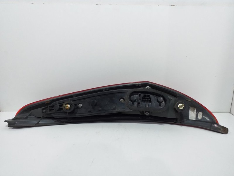 Recambio de piloto trasero izquierdo para fiat punto berlina (188) 1.2 8v active referencia OEM IAM   