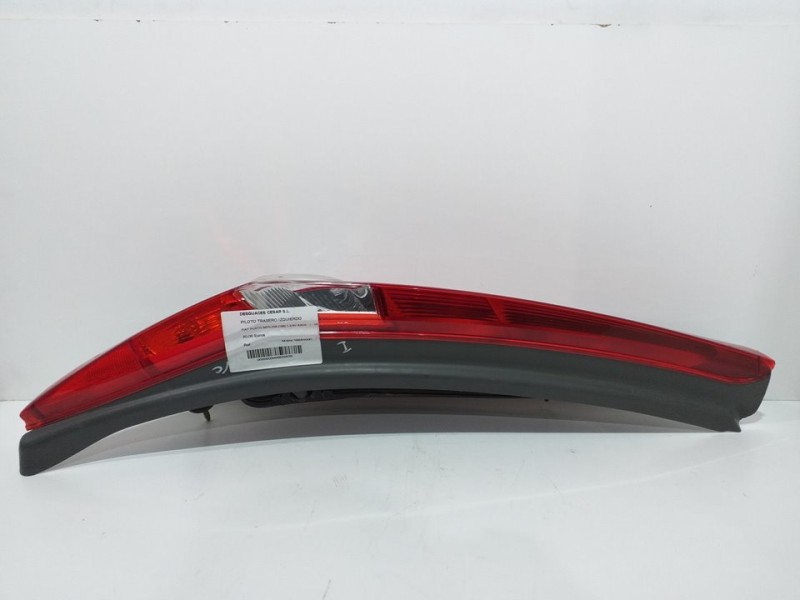 Recambio de piloto trasero izquierdo para fiat punto berlina (188) 1.2 8v active referencia OEM IAM   