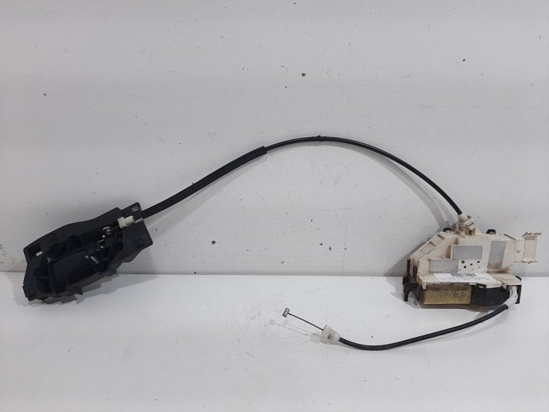 Recambio de cerradura puerta delantera derecha para peugeot 407 st confort referencia OEM IAM 9136FE 6 PINES 