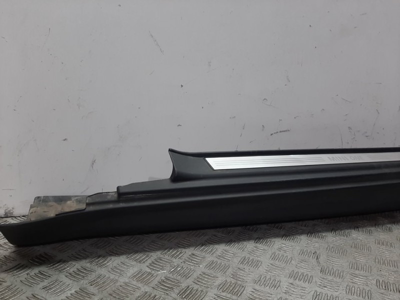 Recambio de talonera izquierda para bmw mini (r56) one referencia OEM IAM   