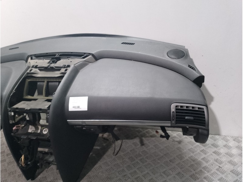 Recambio de salpicadero para peugeot 407 st confort referencia OEM IAM 8211HW   Recambio de salpicadero para peugeot 407 st confort referencia OEM IAM 8211HW
