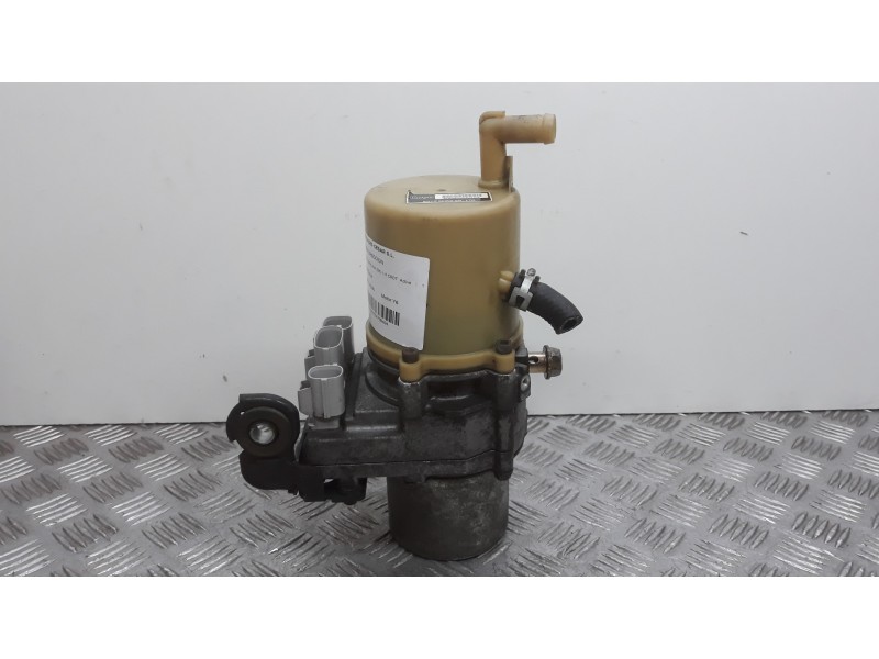 Recambio de bomba direccion para mazda 3 berlina (bk) 1.6 crdt active referencia OEM IAM 995116030  