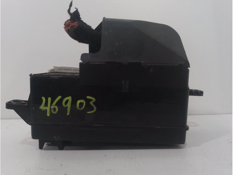 Recambio de caja reles / fusibles para bmw mini (r50,r53) one referencia OEM IAM 690660405  