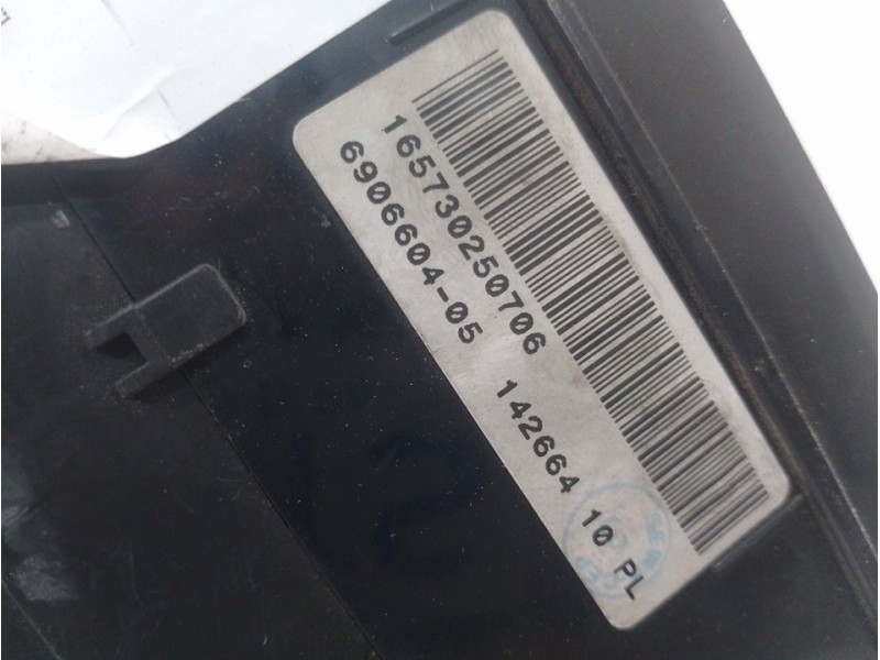 Recambio de caja reles / fusibles para bmw mini (r50,r53) one referencia OEM IAM 690660405  