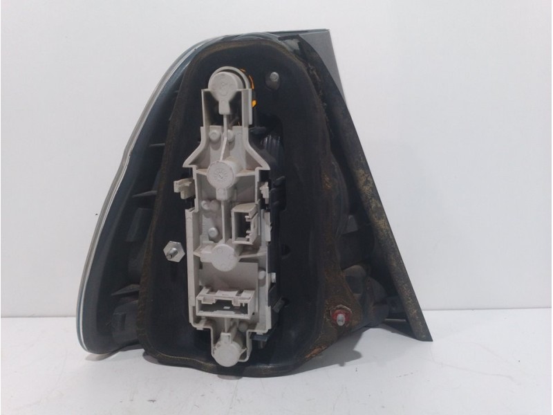 Recambio de piloto trasero derecho para bmw serie 3 berlina (e46) 320d referencia OEM IAM   