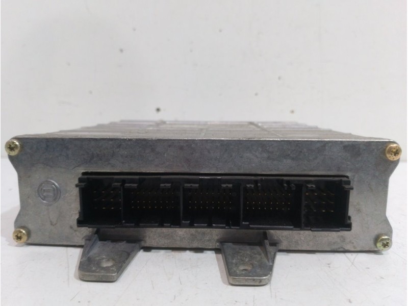 Recambio de centralita motor uce para audi a4 berlina (b5) 1.8 referencia OEM IAM 8D0907557C 0261203938 