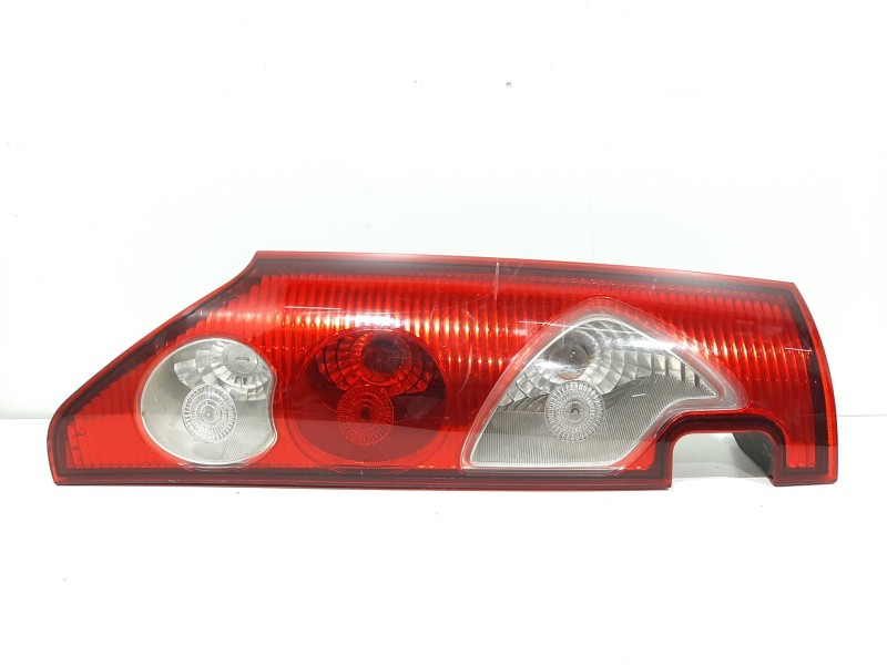 Recambio de piloto trasero izquierdo para renault kangoo authentique referencia OEM IAM 8200419941  