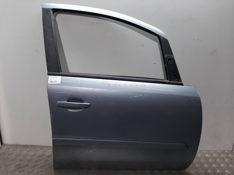 Recambio de puerta delantera derecha para opel zafira b cosmo referencia OEM IAM 13203014 GRIS 