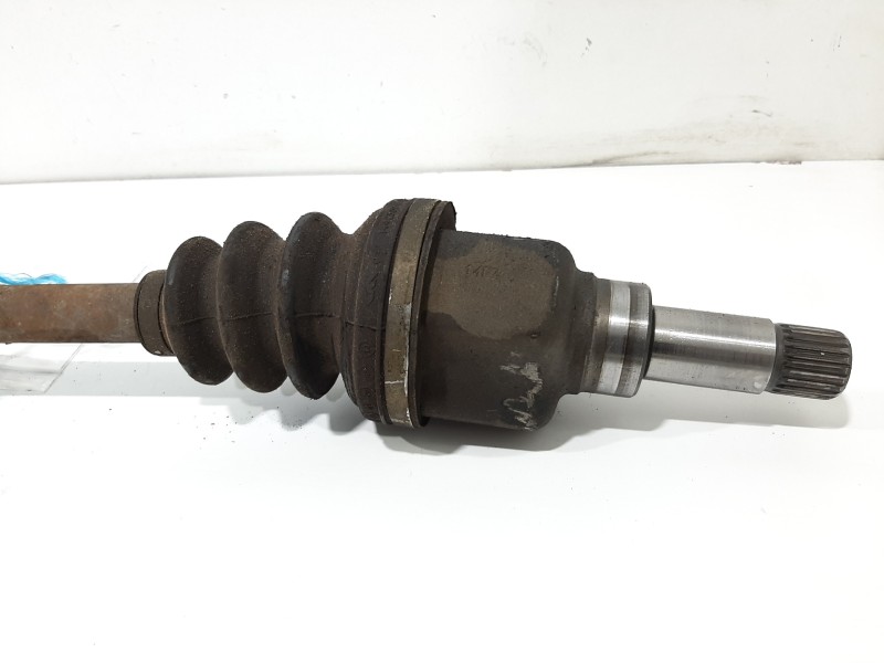 Recambio de transmision delantera izquierda para citroën c3 1.4 hdi sx plus referencia OEM IAM 3272ET  