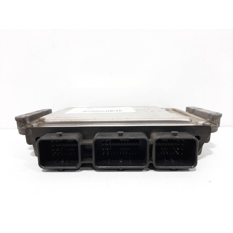 Recambio de centralita motor uce para renault megane ii berlina 5p confort dynamique referencia OEM IAM 8200310863 0281011390 