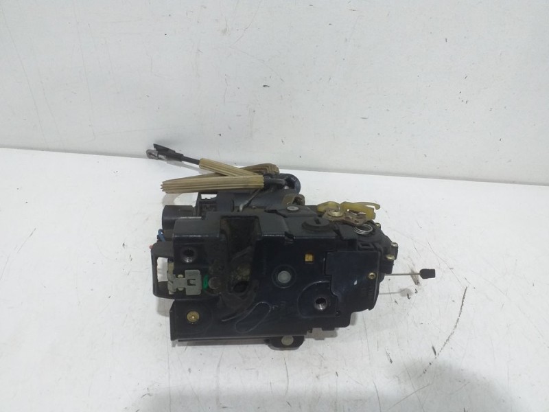 Recambio de cerradura puerta trasera derecha para seat leon (1m1) sport referencia OEM IAM   