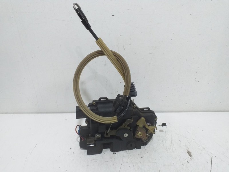 Recambio de cerradura puerta trasera derecha para seat leon (1m1) sport referencia OEM IAM   