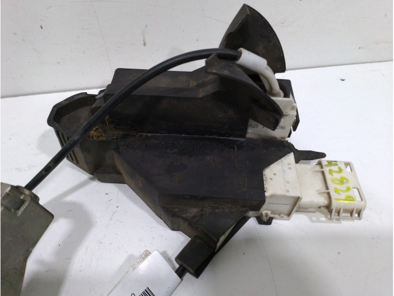 Recambio de cerradura puerta delantera izquierda para peugeot 407 st confort referencia OEM IAM 9683417880 6 PINES 