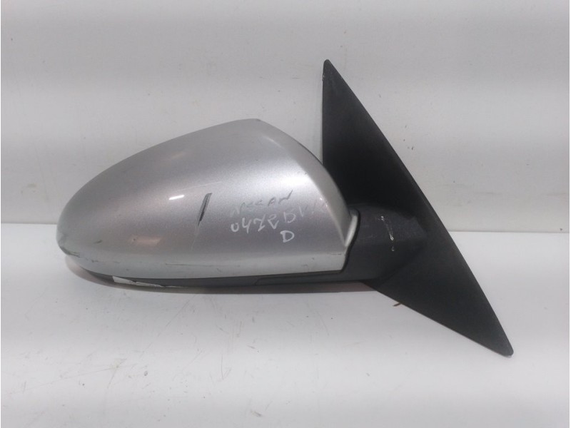 Recambio de retrovisor derecho para nissan primera berlina (p12) acenta referencia OEM IAM 96301AU480  