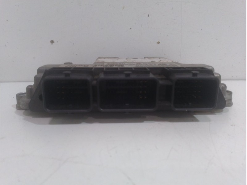 Recambio de centralita motor uce para peugeot 307 break/sw (s2) sw referencia OEM IAM 0281011863 9653958980 