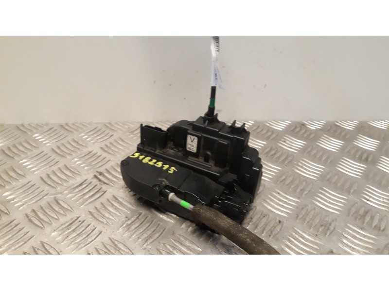 Recambio de cerradura puerta trasera izquierda para nissan qashqai (j10) acenta 4x4 referencia OEM IAM 82501JD90C  