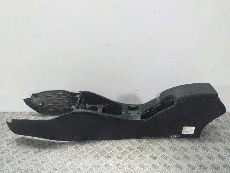 Recambio de consola central para renault megane iii berlina 5 p dynamique referencia OEM IAM   