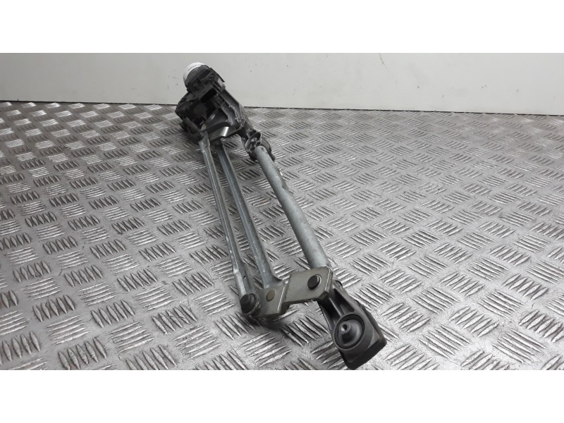 Recambio de motor limpia delantero para ford focus turnier (cb4) trend referencia OEM IAM 0390241731  