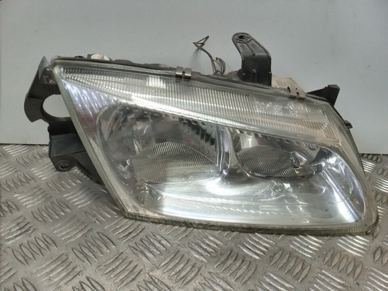 Recambio de faro derecho para nissan almera (n16/e) ambience referencia OEM IAM 26010BN01A  