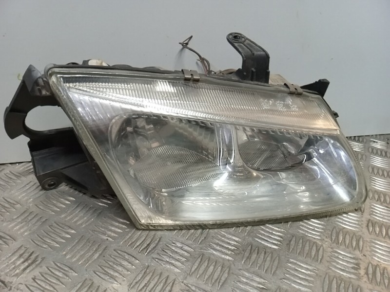 Recambio de faro derecho para nissan almera (n16/e) ambience referencia OEM IAM 26010BN01A  