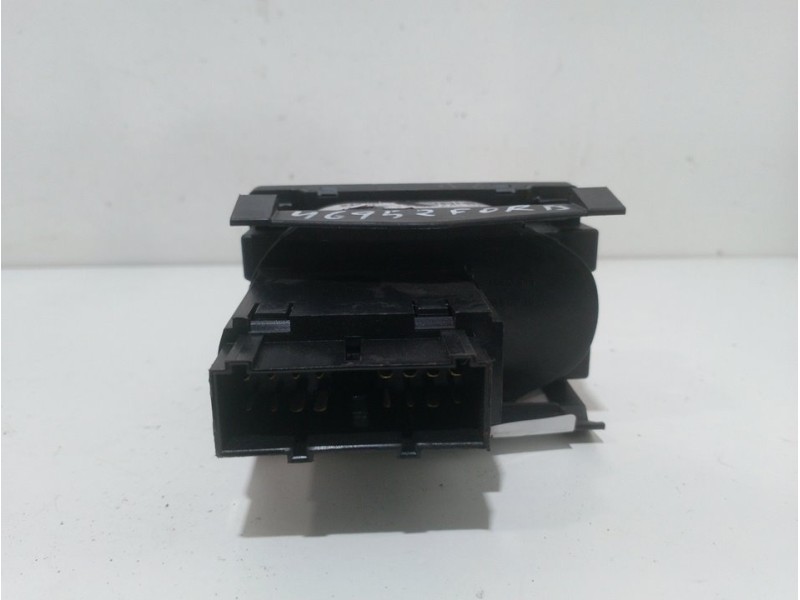 Recambio de mando luces para ford focus turnier (cb4) trend referencia OEM IAM 1471867  