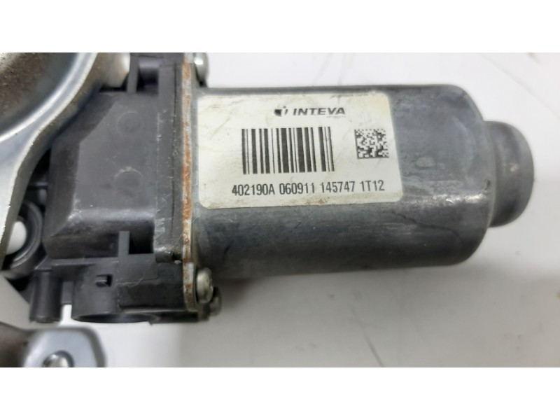 Recambio de elevalunas trasero derecho para nissan qashqai (j10) acenta 4x4 referencia OEM IAM 402190A 119767 2 PINES