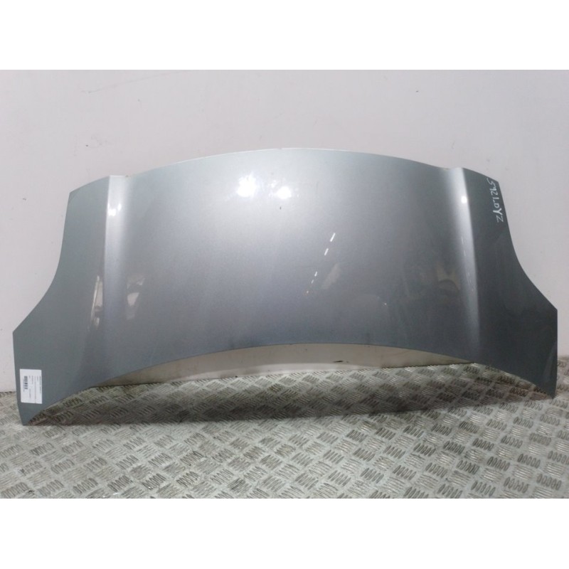 Recambio de capot para toyota yaris (ksp9/scp9/nlp9) básico referencia OEM IAM  GRIS 