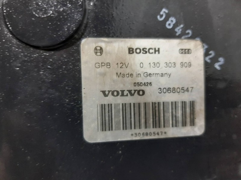 Recambio de electroventilador para volvo s60 berlina 2.4 20v turbo cat referencia OEM IAM 130303909  