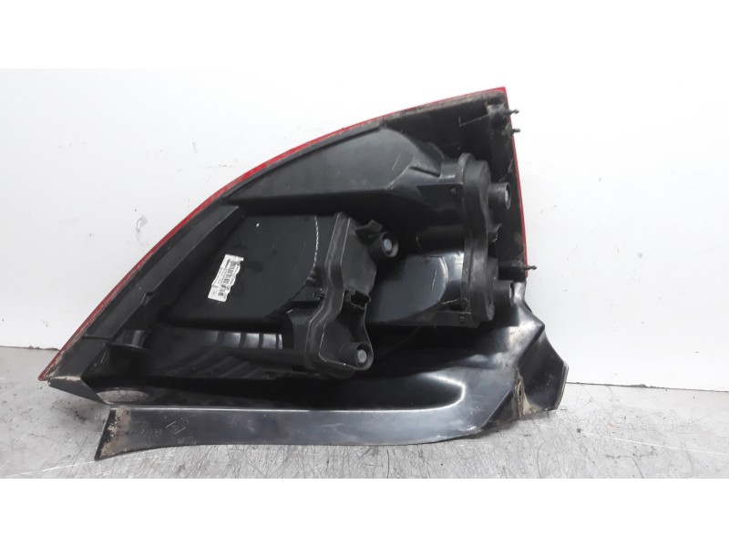 Recambio de piloto trasero derecho para renault megane ii berlina 5p confort dynamique referencia OEM IAM 8200073237  