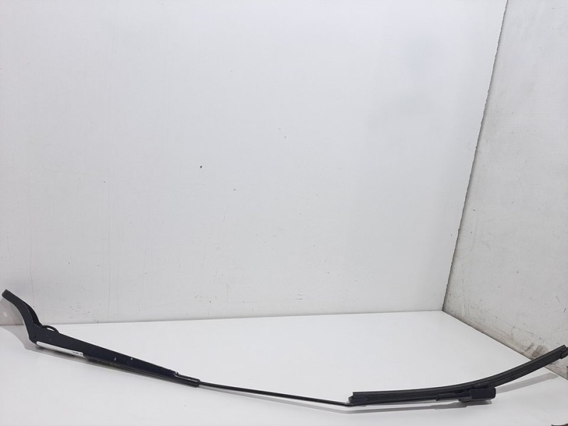 Recambio de brazo limpia delantero derecho para peugeot 208 allure referencia OEM IAM 1608393380 1608393380 