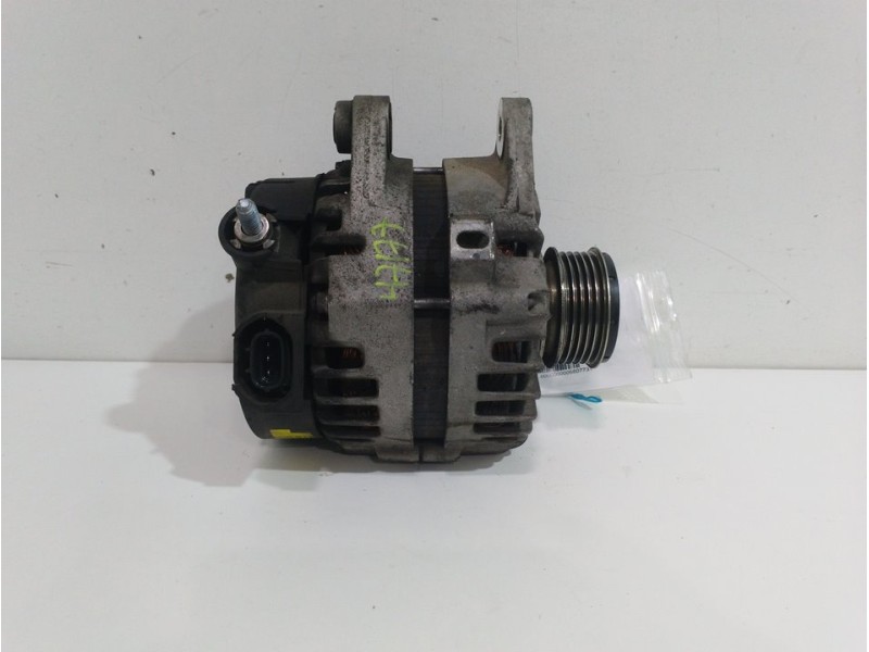Recambio de alternador para kia carens ( ) drive referencia OEM IAM 373002A800  2609674