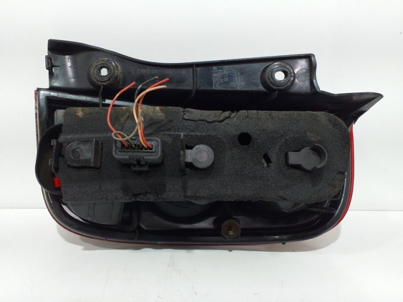 Recambio de piloto trasero izquierdo para nissan micra (k12e) acenta referencia OEM IAM   