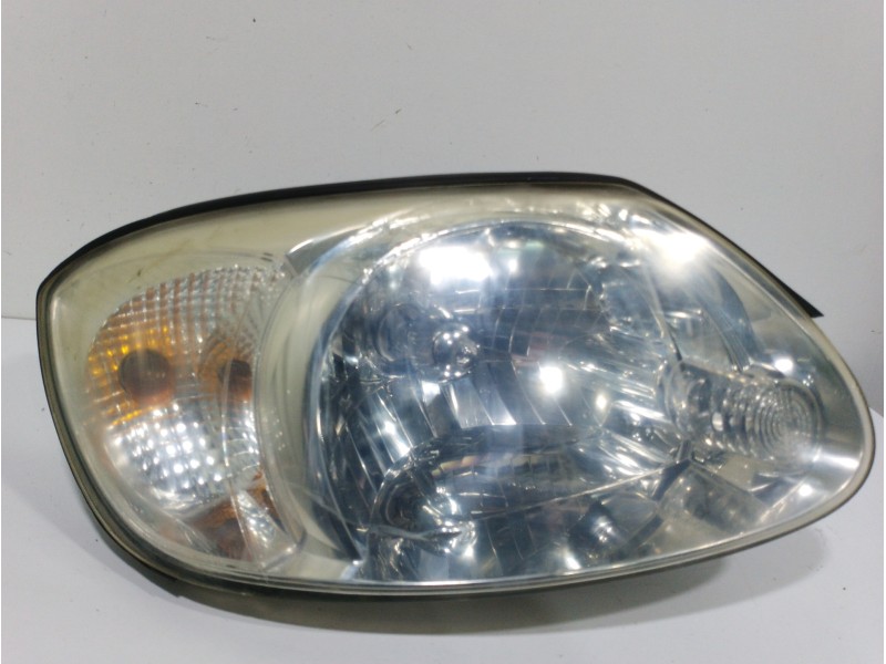 Recambio de faro derecho para hyundai accent (lc) crdi gl referencia OEM IAM 9212025532  