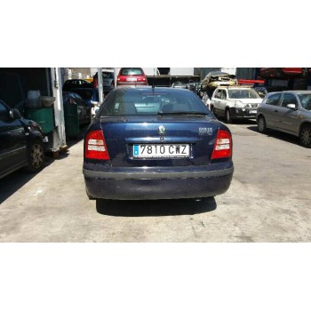 SKODA OCTAVIA BERLINA (1U2)