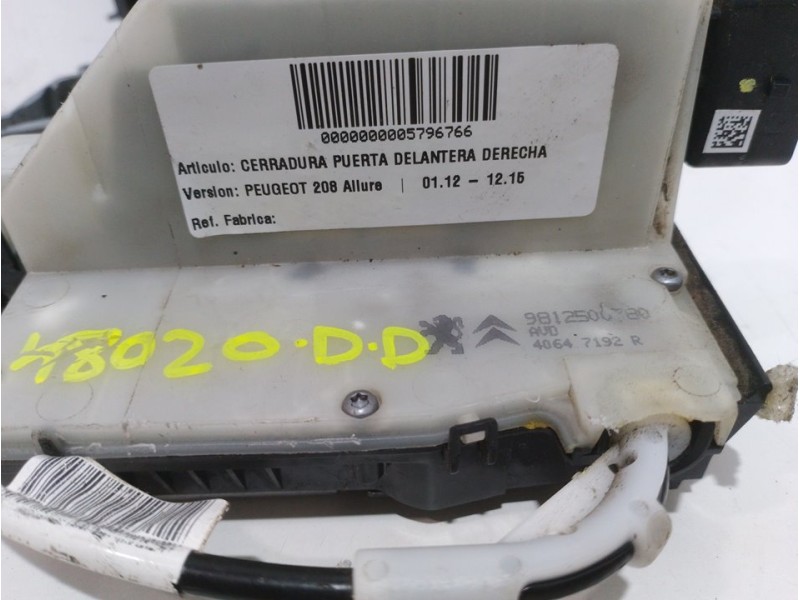 Recambio de cerradura puerta delantera derecha para peugeot 208 allure referencia OEM IAM 9812500780 CONECTOR 5 PINES 