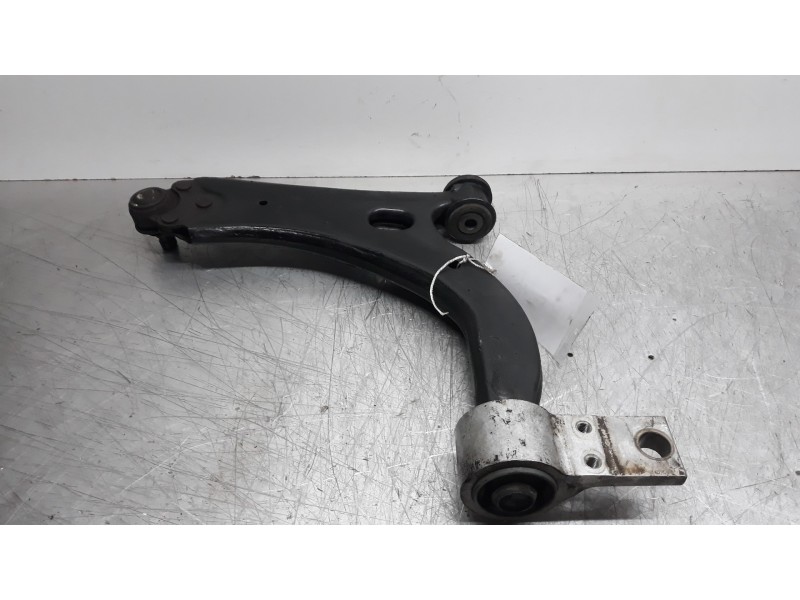 Recambio de brazo suspension inferior delantero derecho para ford fiesta (cbk) ambiente referencia OEM IAM 1436169  