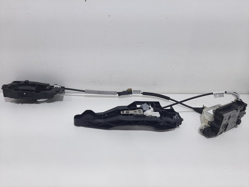 Recambio de cerradura puerta trasera derecha para peugeot 208 allure referencia OEM IAM 9812501180 5 PINES 