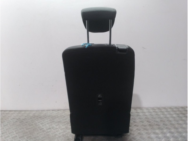 Recambio de asiento trasero medio para kia carens ( ) drive referencia OEM IAM   