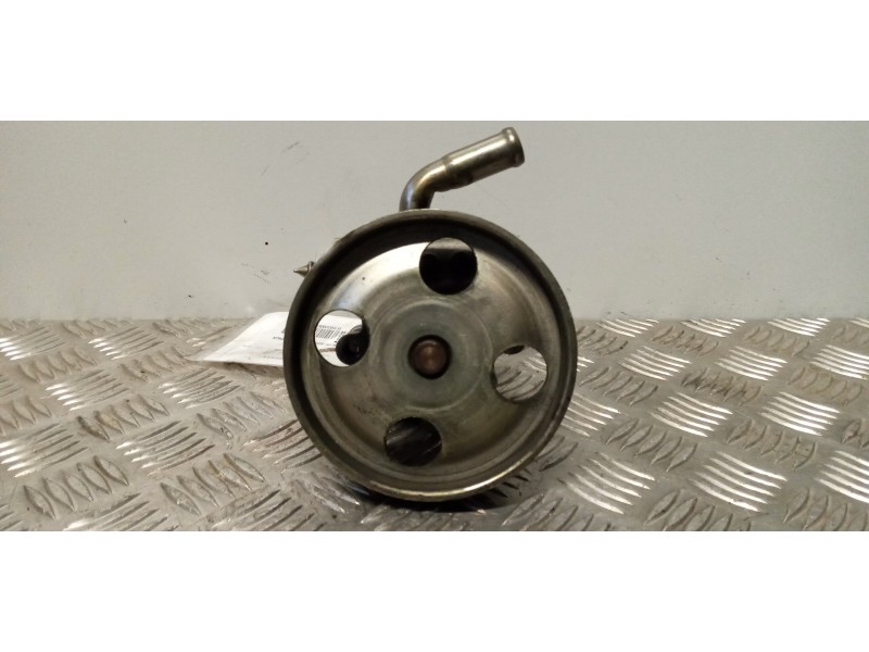 Recambio de bomba direccion para ford fiesta (cbk) ambiente referencia OEM IAM 1426694  